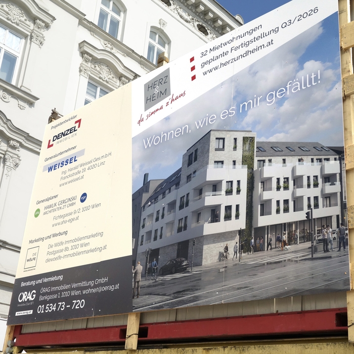 Herz & Heim Bautafel